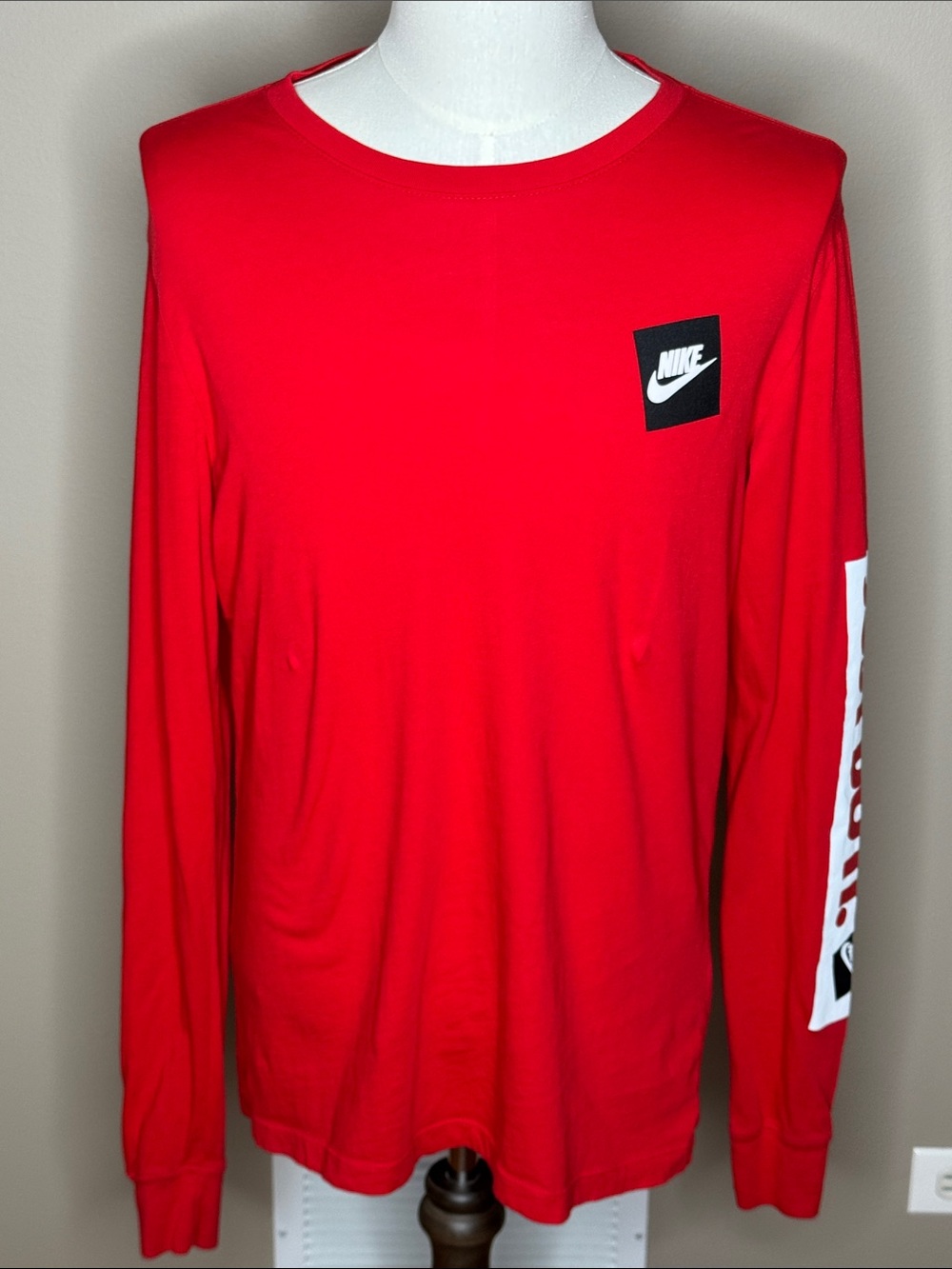 Nike The Nike Tee mens red long sleeve t-shirt size M 100% cotton.